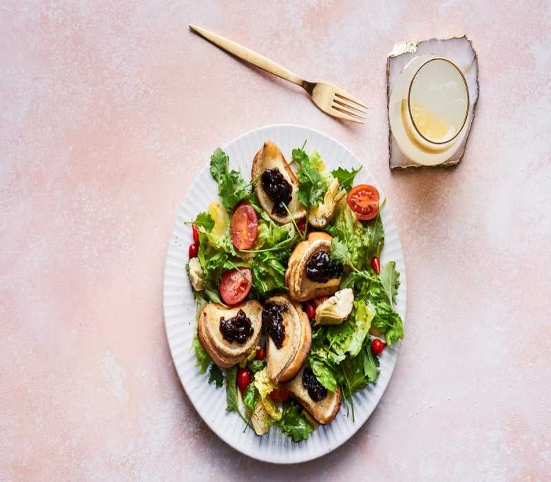 MEDITERRANEAN GOAT'S CHEESE SALA