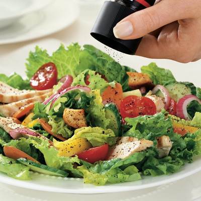 Chicken salad & herbs